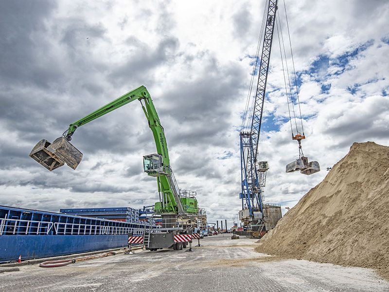cranes on Port of Grenaa