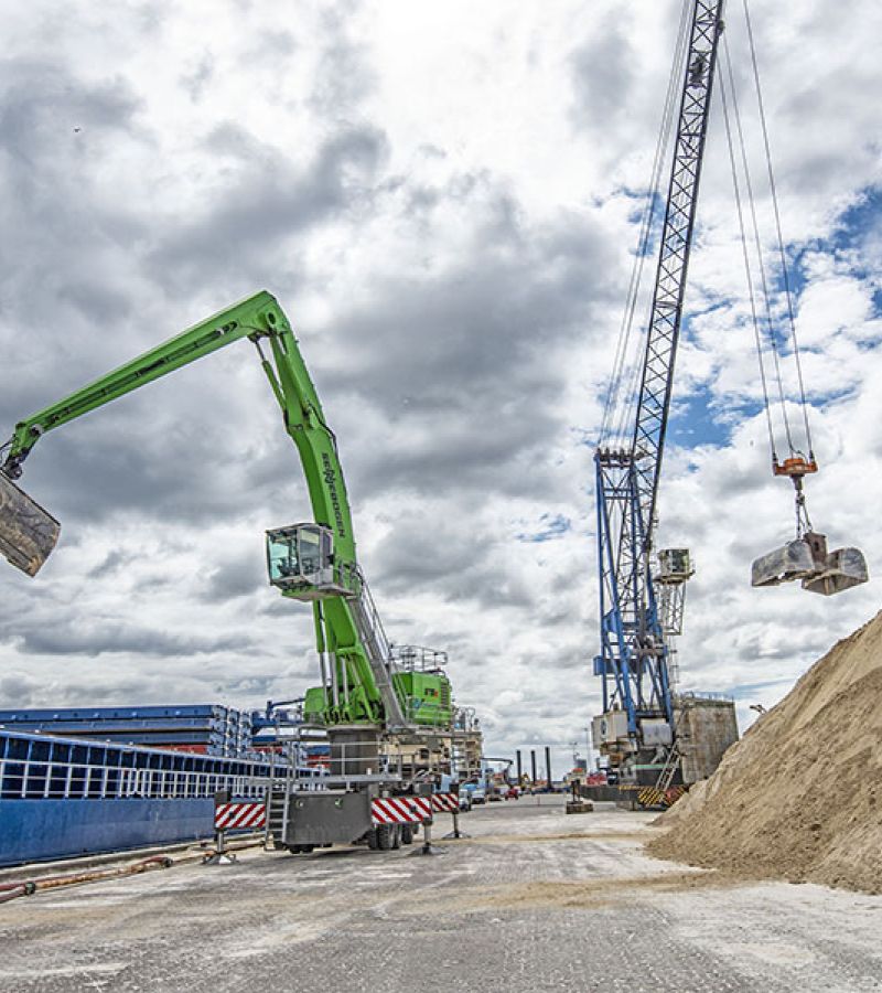 cranes on Port of Grenaa